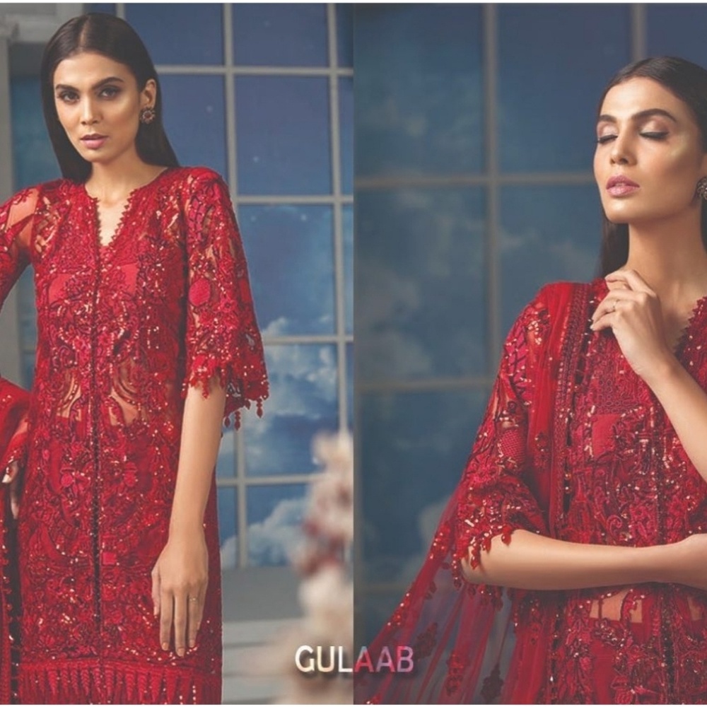 Maryam Hussain Suit